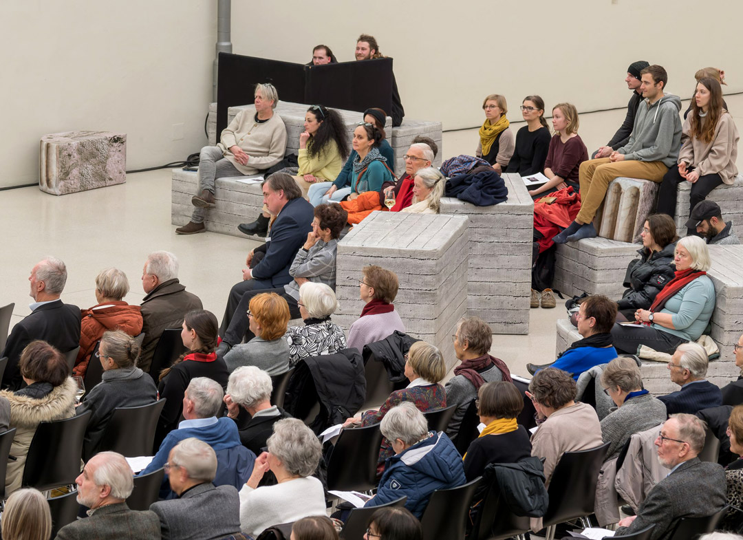 296. Begegnung Sitzelemente (Demos)